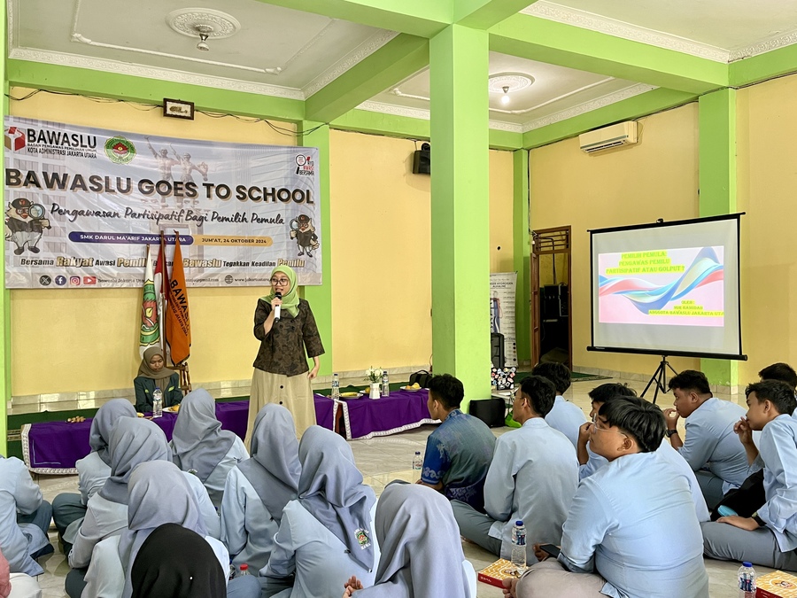 Bawaslu Goes To School