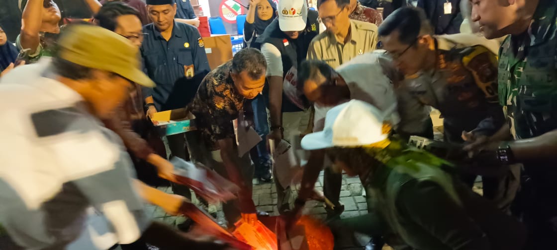 Penghancuran Surat Suara Rusak