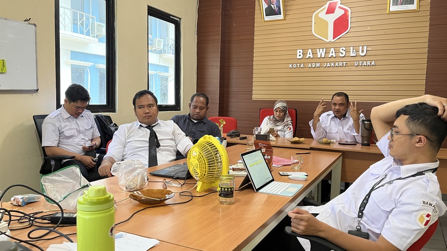 Rapat Internal, 12 Agustus