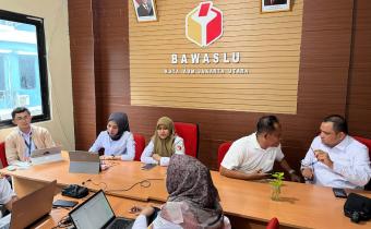 Dokumentasi Rapat Evaluasi Mingguan Rabu (25/02)