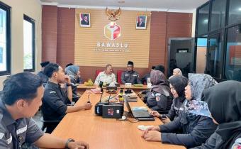 Kunjungan Bapak Totok Hariyono