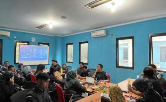 Rapat Internal, 9 Februari